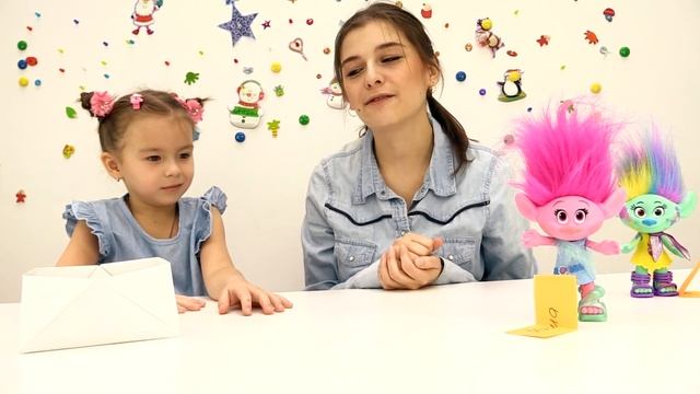 Тролли в видео для детей. Делаем подарки! смотреть онлайн