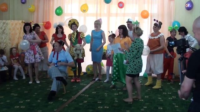 Выпускной детсад11 золотая рыбка Таштагол ответное слово родитеей смотреть онлайн