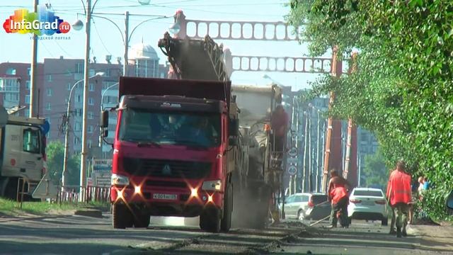 В Архангельске дорожный ремонт на ул. Гагарина смотреть онлайн