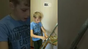 Как сделать веб шутер "человека паука"