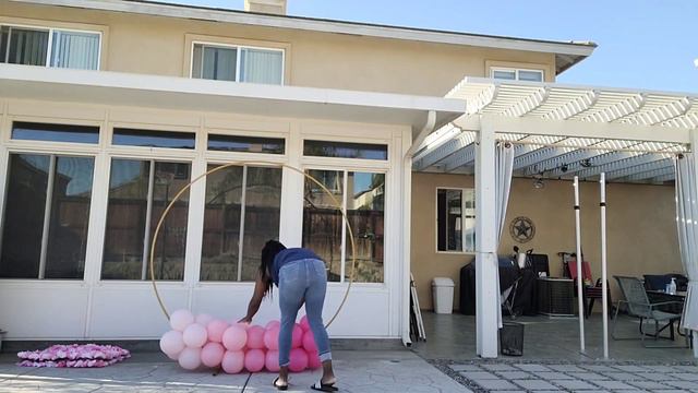 Let's Decorate: Circle Balloon Garland w/flower wall backdrop/Pink Balloon Garland смотреть онлайн