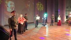 Ансамбль казачьей песни Блоговест   Едут, едут по берлину наши казаки