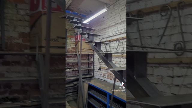 Лестница I Моно косоур I На второй этаж I Собственное производство I Каркас лестницы