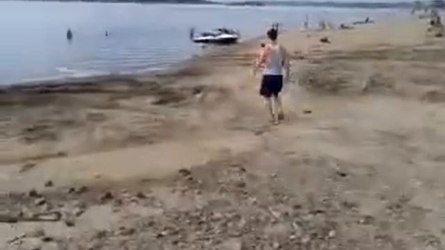 когда купаться надо,а нет времени раздеваться!!! смотреть онлайн