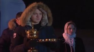 Видео - не фото! Путин на Крещение окунулся в прорубь в монастыре на Селигере 19 01 2018 (1)