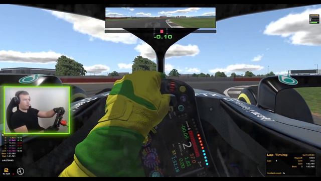 Why the F1 car in iRacing is so much better