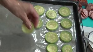 Кабачки в духовке с колбасой, помидорами, сыром-быстро, вкусно.