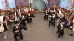 Грузинский танец.  Старшая группа детсада № 160 г. Одесса 2016 г.