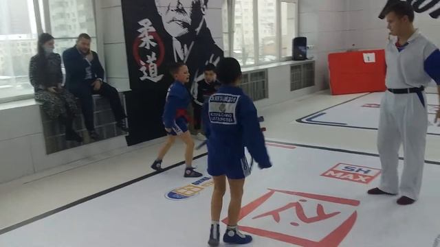 Эдуард Самбо Школа Носова смотреть онлайн