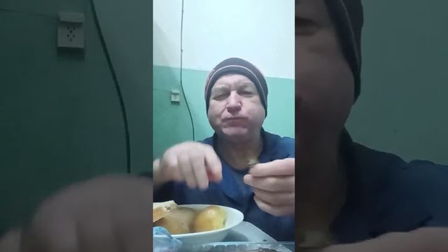 на обзор мойва холодного копчения из магазина покупочка,ем на работе