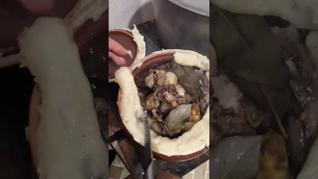 говяжий хвост в глиняной посуде.dana quyruğu смотреть онлайн