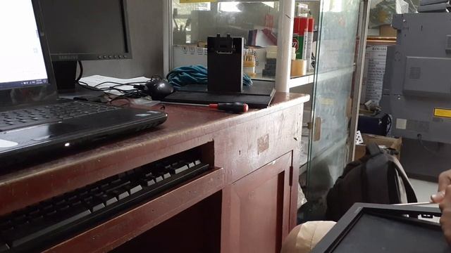 Instructions for checking and removing the screen Acer V206HQL смотреть онлайн