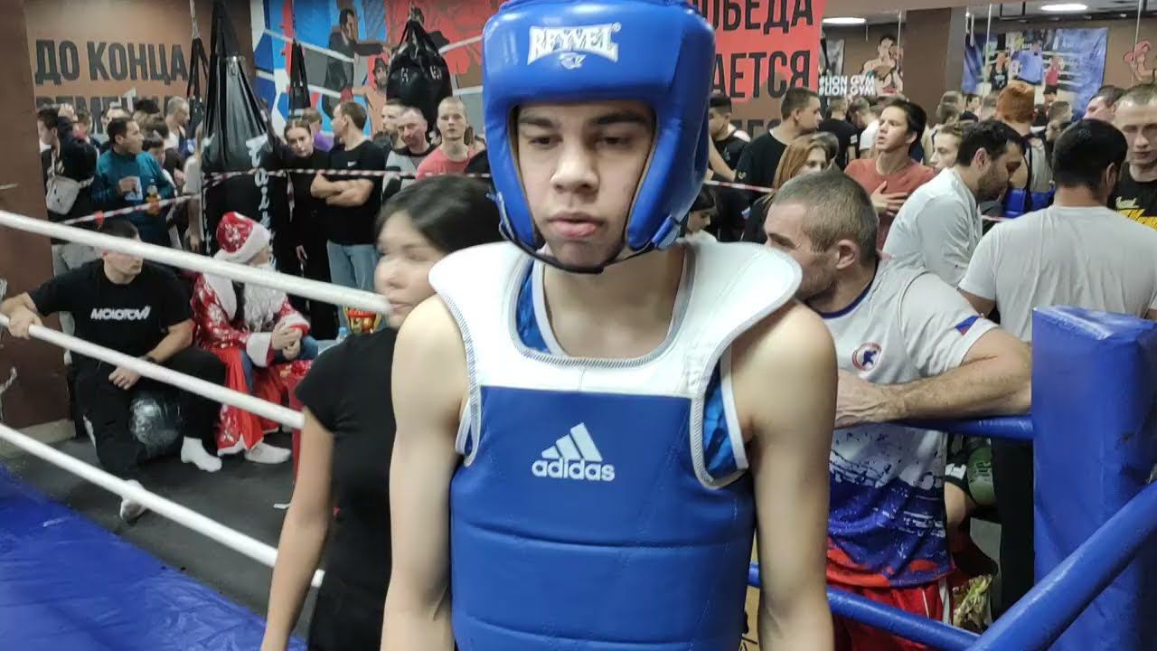 Миловзоров Сергей "PS" (син.) VS Тихонов Алексей "Champion Gym" (кр.)