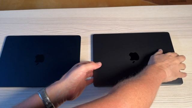 Space Black MacBook Pro M3 Pro Unboxing and Compare to Black MacBook Air