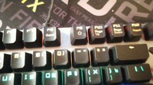 Как включить подсветку на клавиатуре!!!