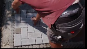 Варианты укладки тротуарной плитки Кирпич. Как уложить плитку Кирпич просто и красиво.