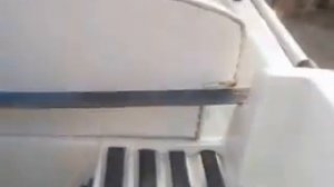 Лодка с каютой