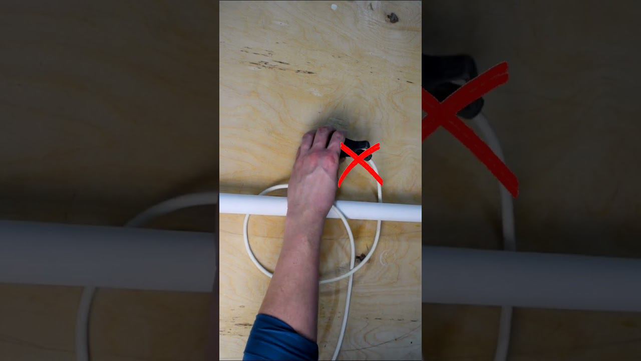How can you easily pull out the plug if the wire is tangled #short #shortvideo #shortsvideo