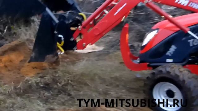 Трактор TYM T603 с погрузчиком, экскаватором и челюстным ковшом смотреть онлайн