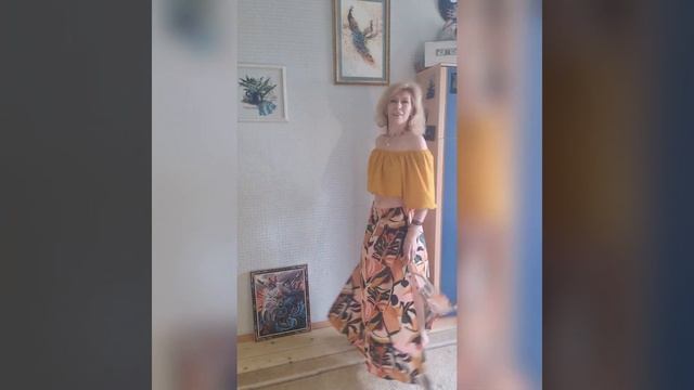 Примерка юбки и топа из летней коллекции Бурматикова