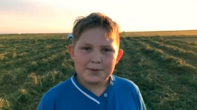 Сенокос косилка ворошилка тюкопресс Заготовка сена Жизнь в деревне Сенокос Уборка сена