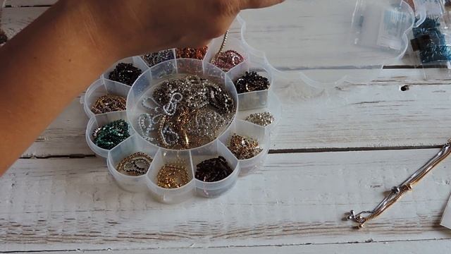 Распаковка материалов и организация хранения материалов для вышивки смотреть онлайн