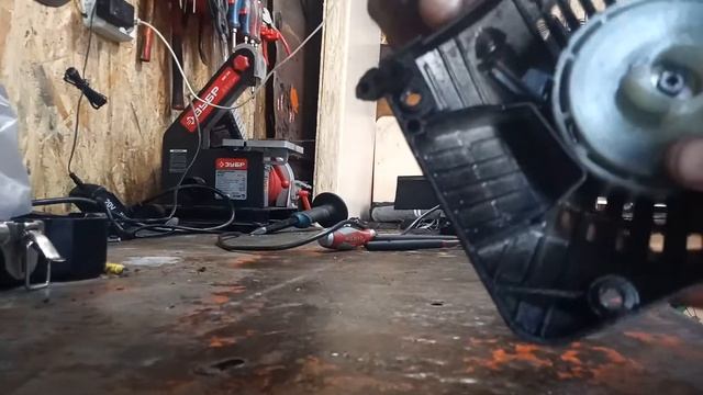 Как починить стартер на бензопиле смотреть онлайн