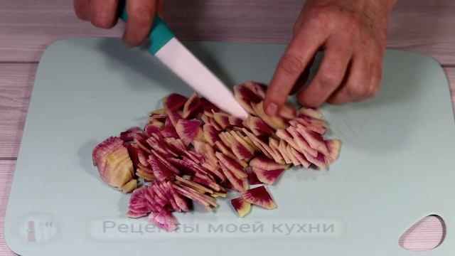 Лёгкий, вкусный салат с курицей и овощами за 5 минут. Без майонеза! С пикантной заправкой