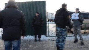 Пикеты защитников прав животных у дельфинария в Иркутске