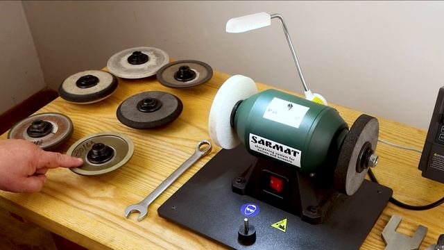Станок для заточки маникюрного, педикюрного и парикмахерского инструмента Sarmat Turbo Beauty смотреть онлайн