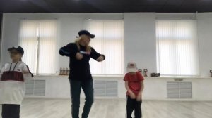 Базовые движения хип-хопа