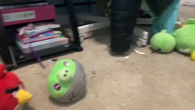 Angry Birds Classic Series: Episode 1—Poached Eggs смотреть онлайн