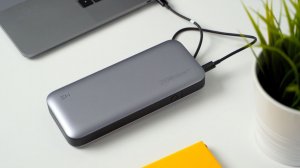 ZMI 25000mAh Power Bank 210W.mov
