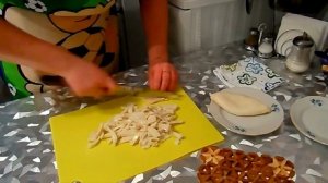 Кальмары с грибами и луком, готовим кальмары, блюдо из кальмаров