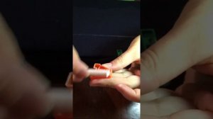 Как сделать ровную надпись на чёрной футболке?