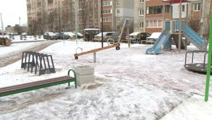 Во дворе на проезде Моторостроителей в Дзержинском районе Ярославля появился детский городок