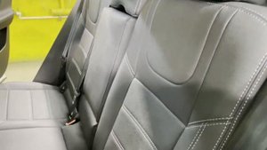 Чехлы на Volvo XC 40 (с задним подлокотником) серии "Aurora"