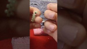 как сплести колечко-лягушка из бисера??