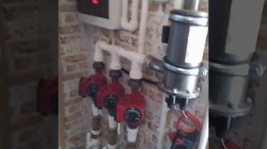 Система отопления с энергосберегающим электрокотлом ЭОУ и бойлером косвенного нагрева для ГВС