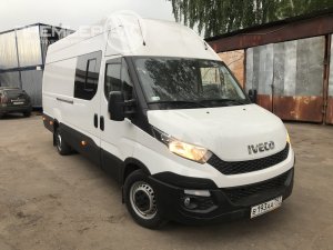 Переоборудование микроавтобуса Iveco Daily в спецавтомобиль для перевозки домашних животных.