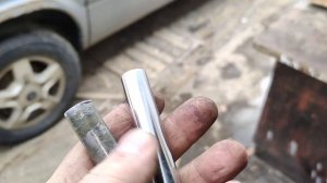 Почему гремят передние колодки?