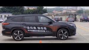Кроссовер с королевским именем Toyota Crown Kluger 2022