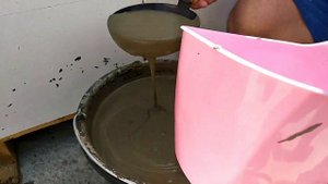 22. Укладка арматуры в штрабы , заливка её клеем и установка углов второго ряда