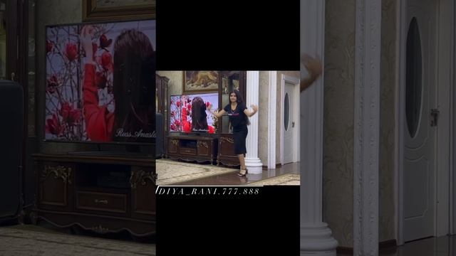 Самая красивая цыганочка танцует дома ⚜️?? смотреть онлайн