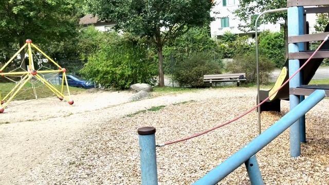 Поздние переселенцы в Германию. Обзор детских площадок,их плюсы и минусы смотреть онлайн