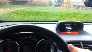 Работа щёток стеклоочистителя на Опель Мокка