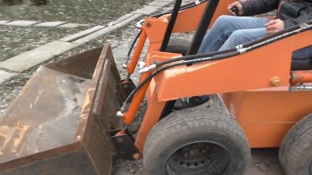 Самодельный погрузчик в Стиле Бобкэт производство Мухтара( Ростов на Дону).