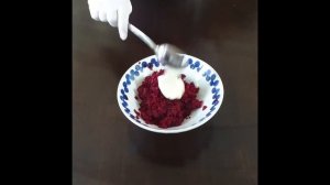 Закусочные мини- бутерброды со скумбрией и свёклой. Потрясающе вкусные и красивые.