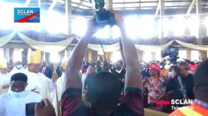 Innoson gift Bishop of Nnewi Diocese a brand new car worth over N50M during his installation