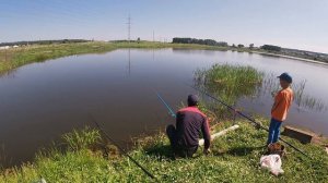 Рыбалка с сыном-ЛОВИМ КАРАСЯ